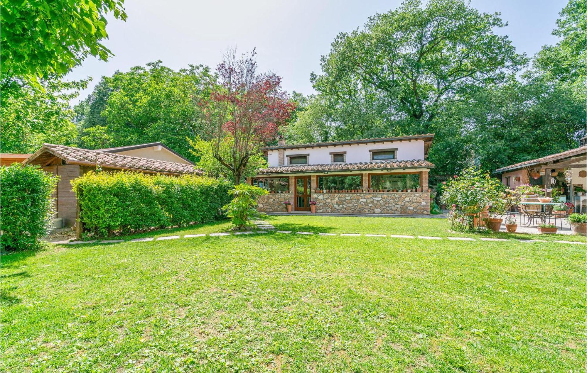 Lovely Home In Orte With House A Panoramic View Exterior foto